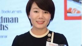 杨利娟卸任海底捞CEO，转战海外开疆拓土