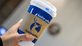 开出3万家店之后，瑞幸进入“盈利大考”时刻