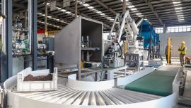 茅台用酱酒酒糟养虫，跨界入局千亿宠粮赛道