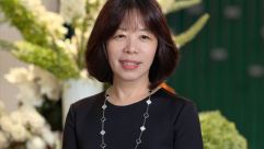 富士康打工妹干出港股年内最大IPO，登顶中国女首富